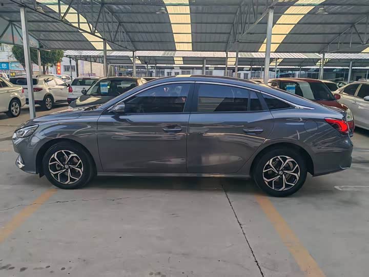 Фото 8 - MG Motor 5