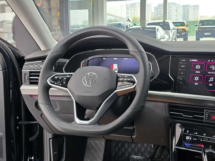 Фото 4 - Volkswagen Passat