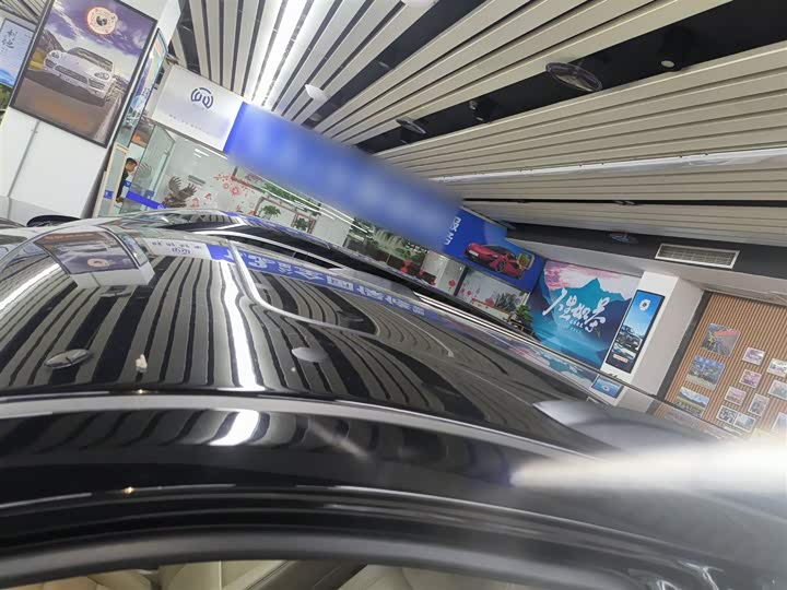 Фото 27 - Jeep Grand Cherokee