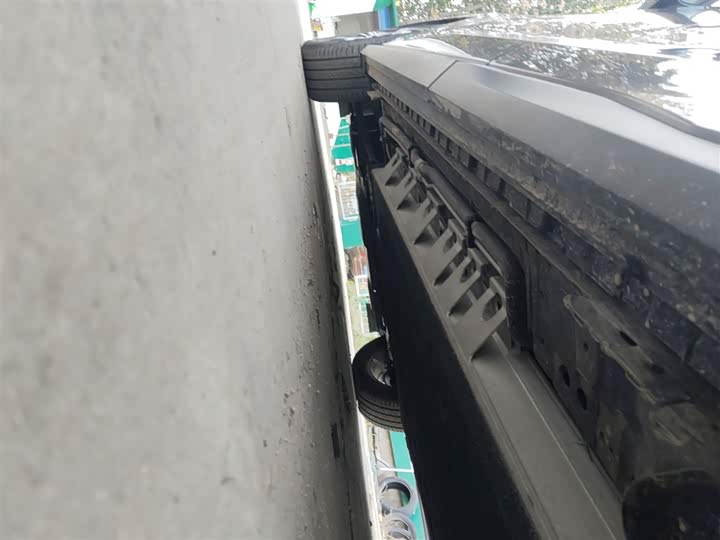 Фото 22 - Maxus Euniq 5