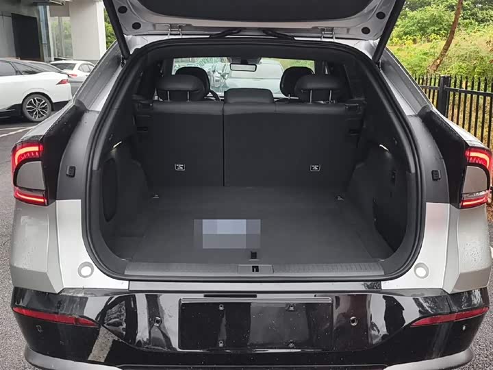 Фото 10 - XPeng G7