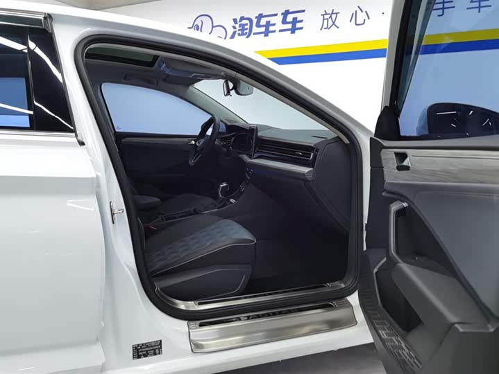 Фото 8 - Volkswagen Sagitar L