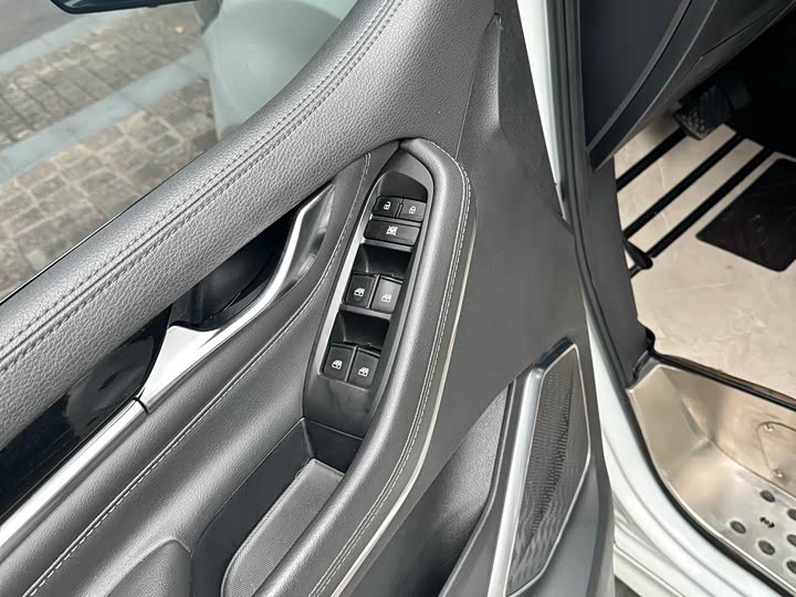 Фото 40 - Maxus G20