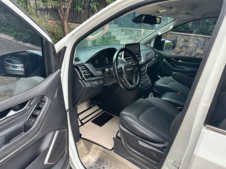 Фото 8 - Maxus G20