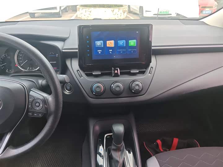 Фото 13 - Toyota Corolla