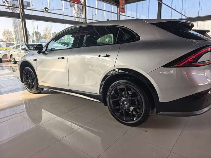 Фото 4 - XPeng G7