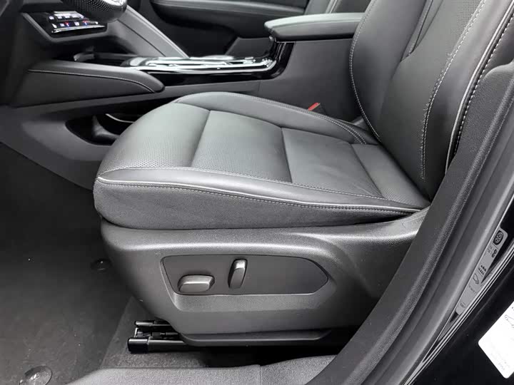 Фото 20 - Buick Envision Plus