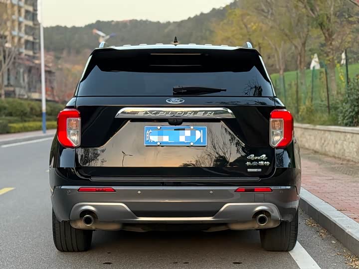 Фото 5 - Ford Explorer