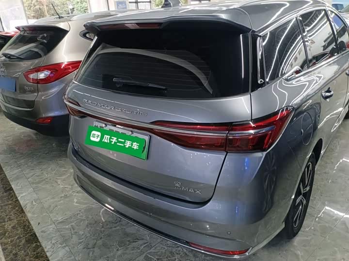 Фото 6 - BYD Song Max Hybrid