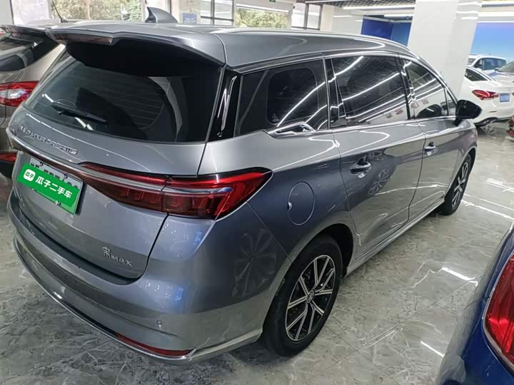 Фото 7 - BYD Song Max Hybrid