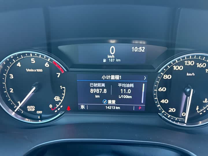 Фото 18 - Cadillac XT6