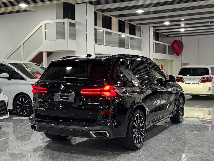 Фото 19 - BMW X5