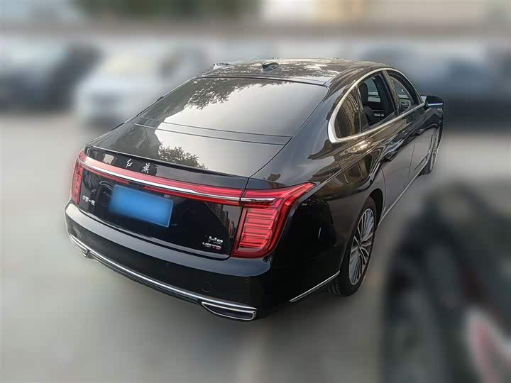 Фото 12 - Hongqi H9