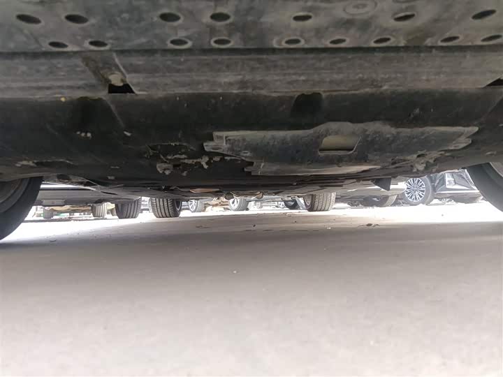 Фото 30 - Hongqi H9