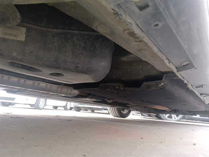 Фото 4 - Hongqi H9