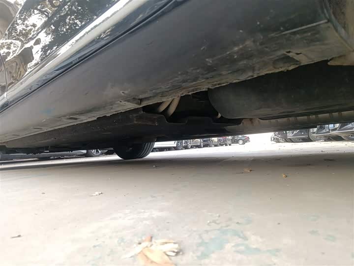 Фото 6 - Hongqi H9