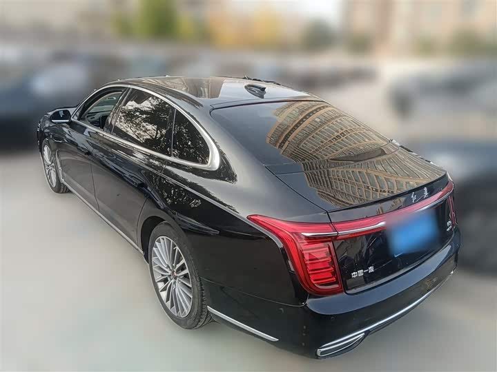 Фото 9 - Hongqi H9