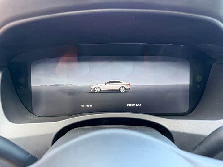 Фото 14 - Jaguar XE L