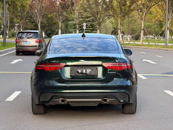 Фото 5 - Jaguar XE L