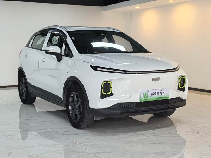 Фото 3 - Geely Geometry E Firefly