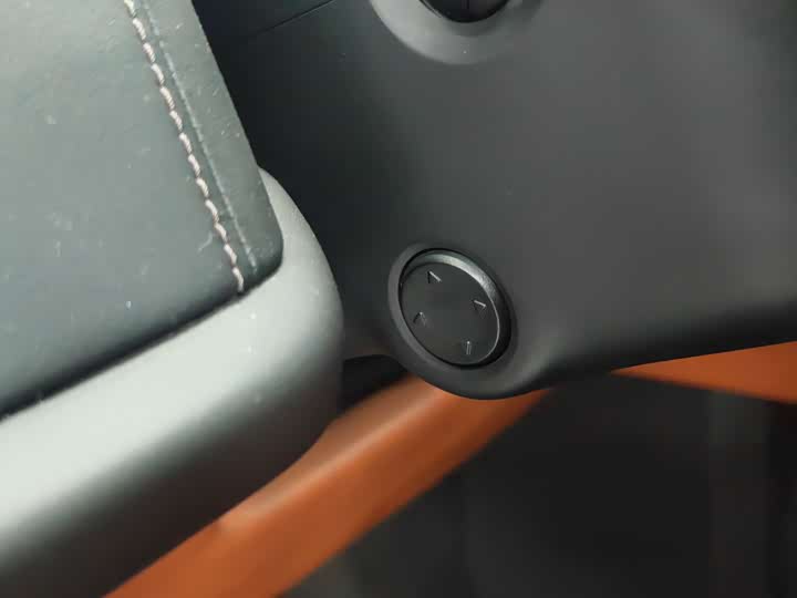 Фото 10 - LiXiang L9