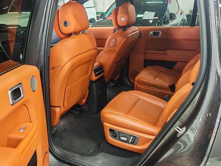 Фото 8 - LiXiang L9