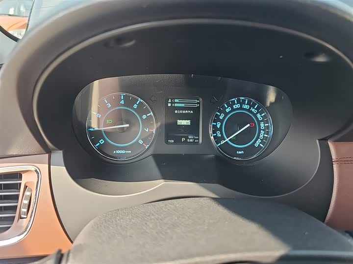 Фото 12 - JAC Refine L5