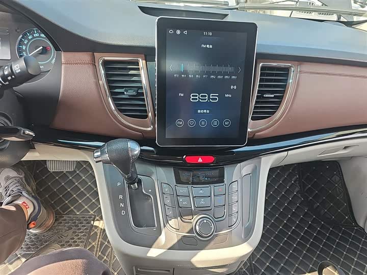 Фото 13 - JAC Refine L5