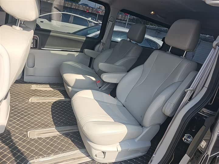 Фото 17 - JAC Refine L5