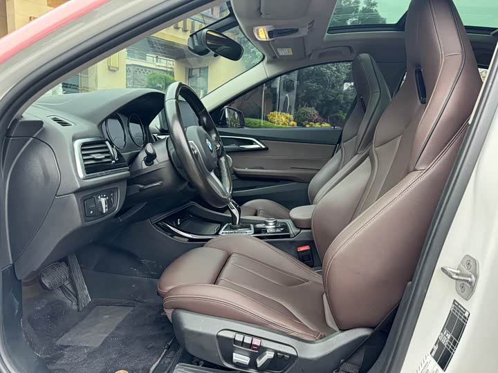 Фото 4 - BMW 1 Series