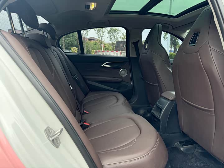 Фото 6 - BMW 1 Series