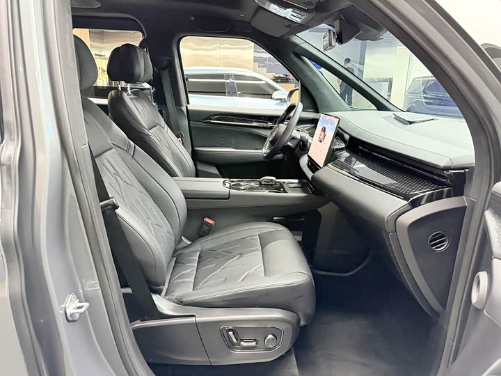 Фото 7 - Zeekr 009