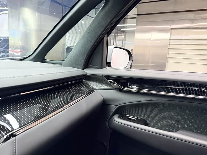 Фото 9 - Zeekr 009