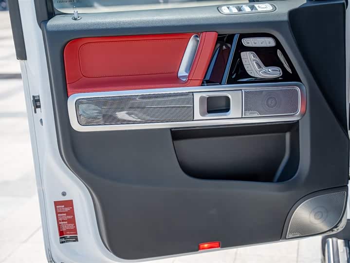 Фото 16 - Mercedes-Benz G-Class