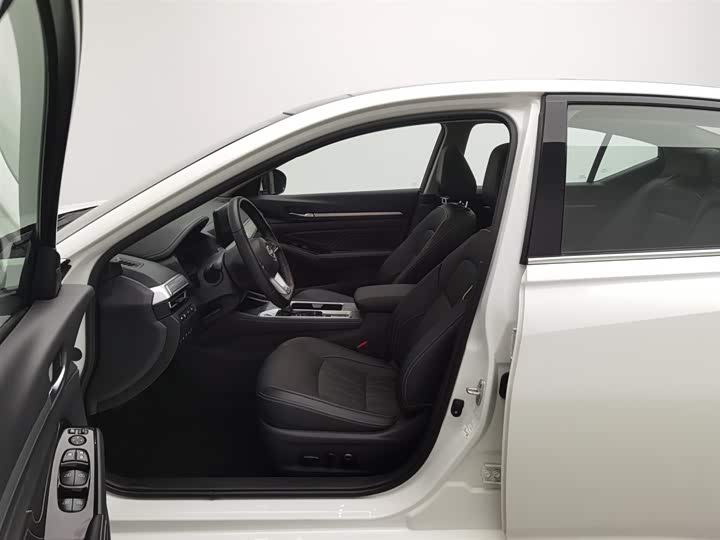 Фото 10 - Nissan Teana