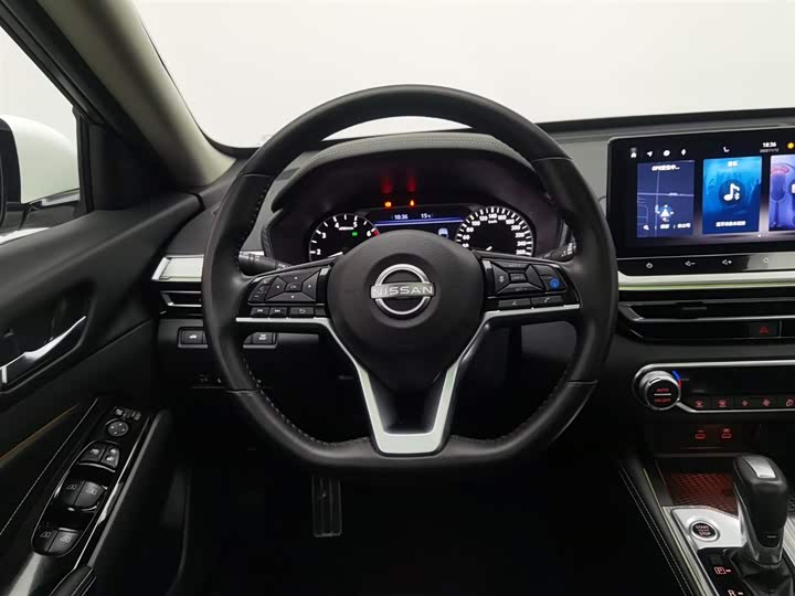 Фото 11 - Nissan Teana