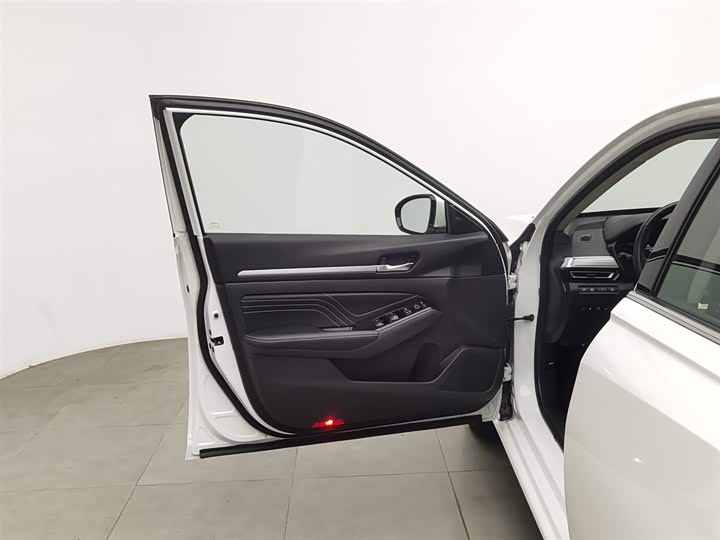 Фото 8 - Nissan Teana