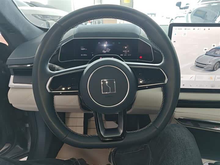 Фото 11 - Zeekr 001