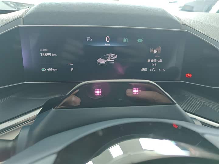 Фото 12 - Zeekr 001