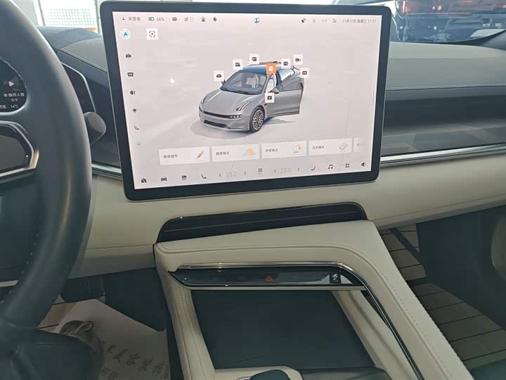 Фото 13 - Zeekr 001