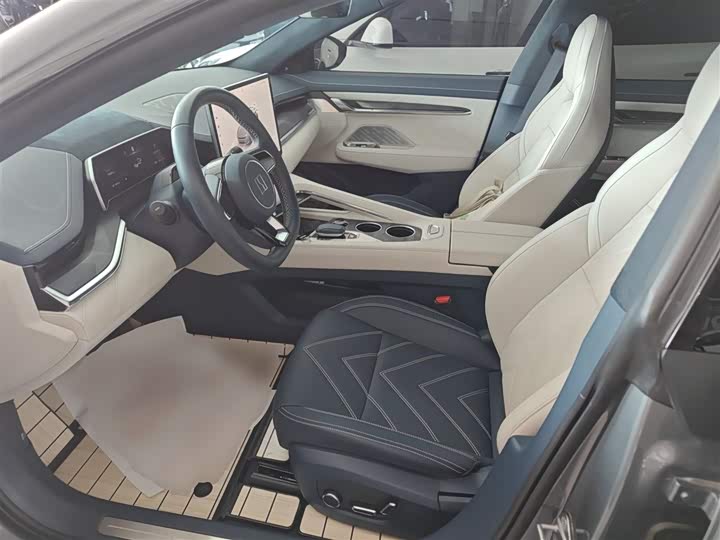 Фото 15 - Zeekr 001