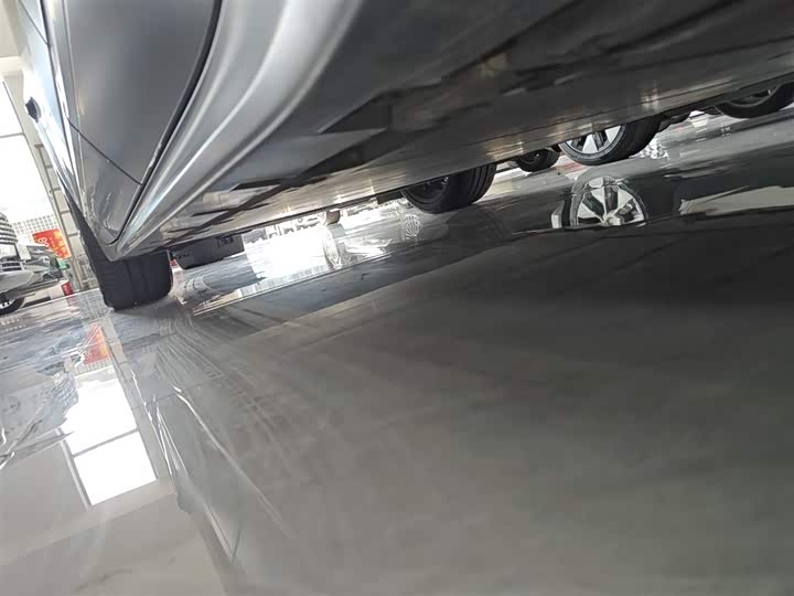 Фото 22 - Zeekr 001