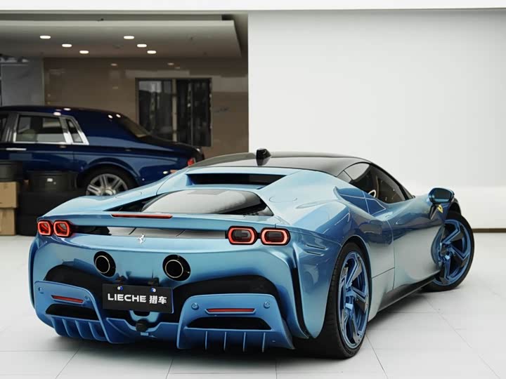 Фото 10 - Ferrari SF90