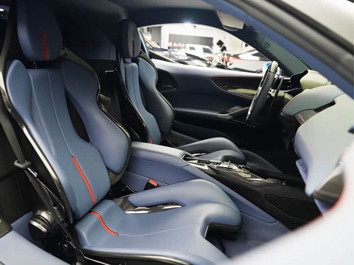 Фото 4 - Ferrari SF90