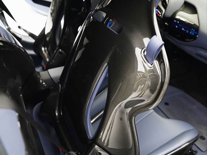 Фото 6 - Ferrari SF90