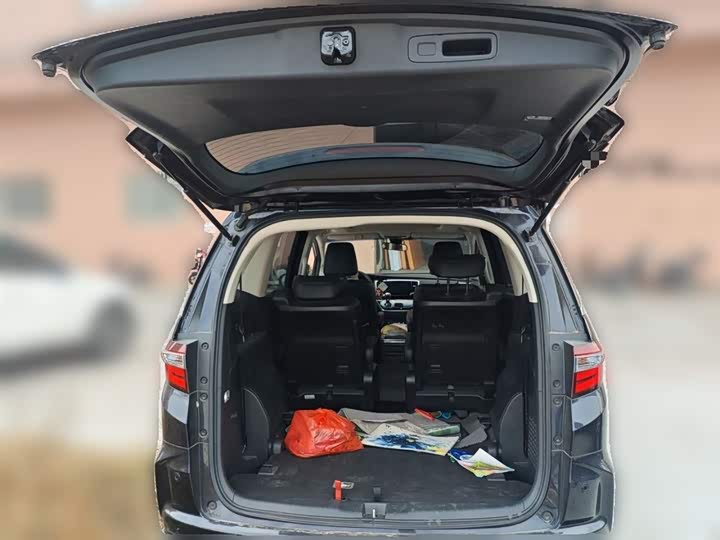 Фото 21 - Honda Odyssey