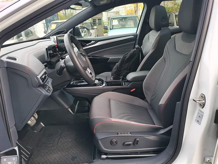 Фото 14 - Volkswagen ID.4 Crozz