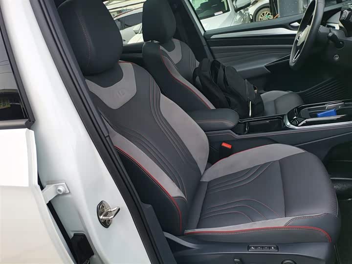 Фото 24 - Volkswagen ID.4 Crozz