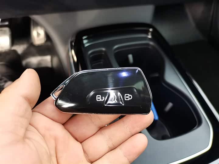 Фото 8 - Volkswagen ID.4 Crozz