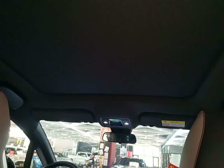 Фото 18 - BYD Dolphin